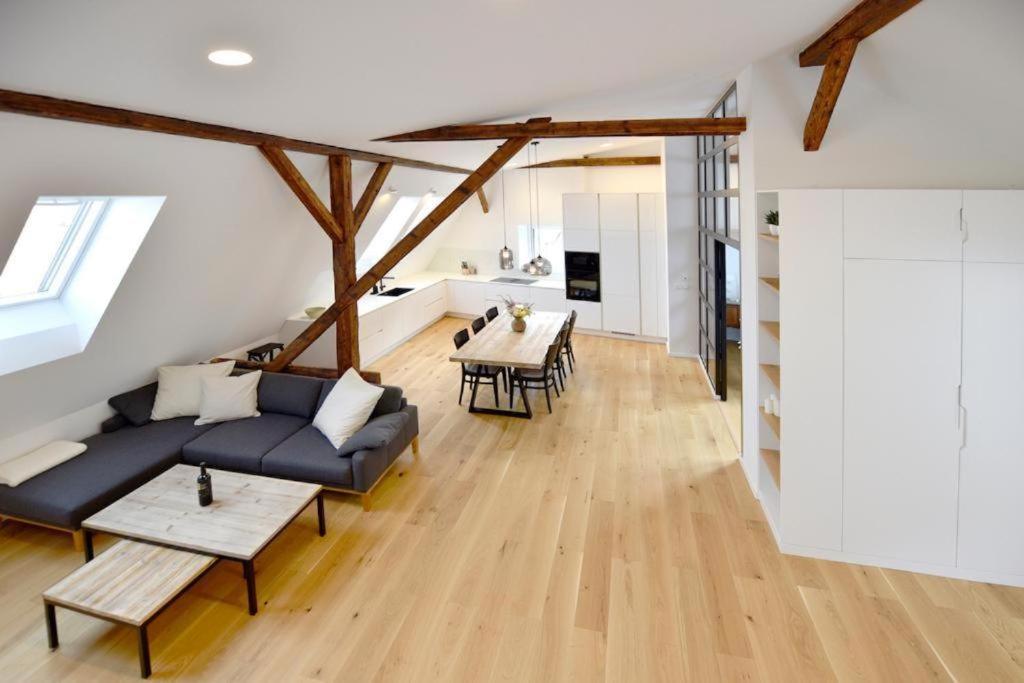 Apartman 1901 Trenčín Buitenkant foto